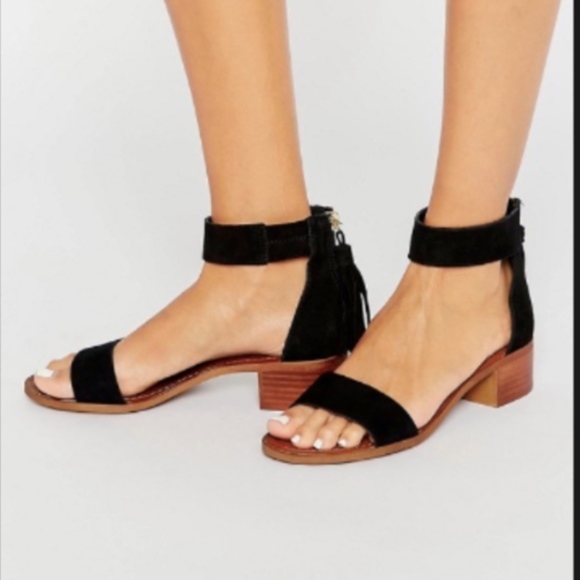 Steve Madden Shoes - Steve Madden GENTLY USED Darcie Sandal